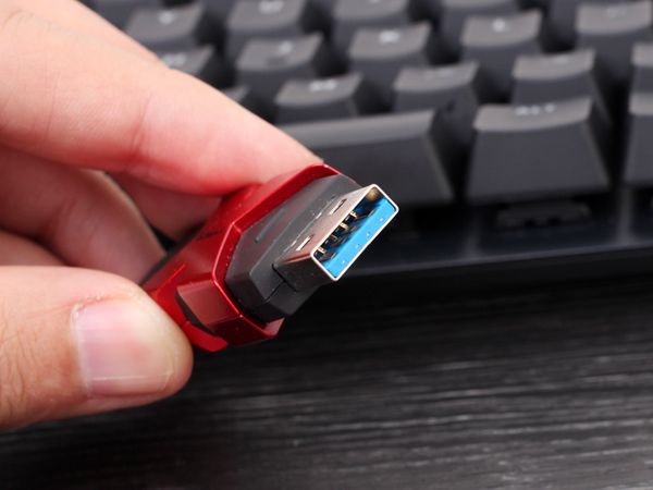 制作uefi版u盘启动盘时电脑无法识别u盘的解决办法